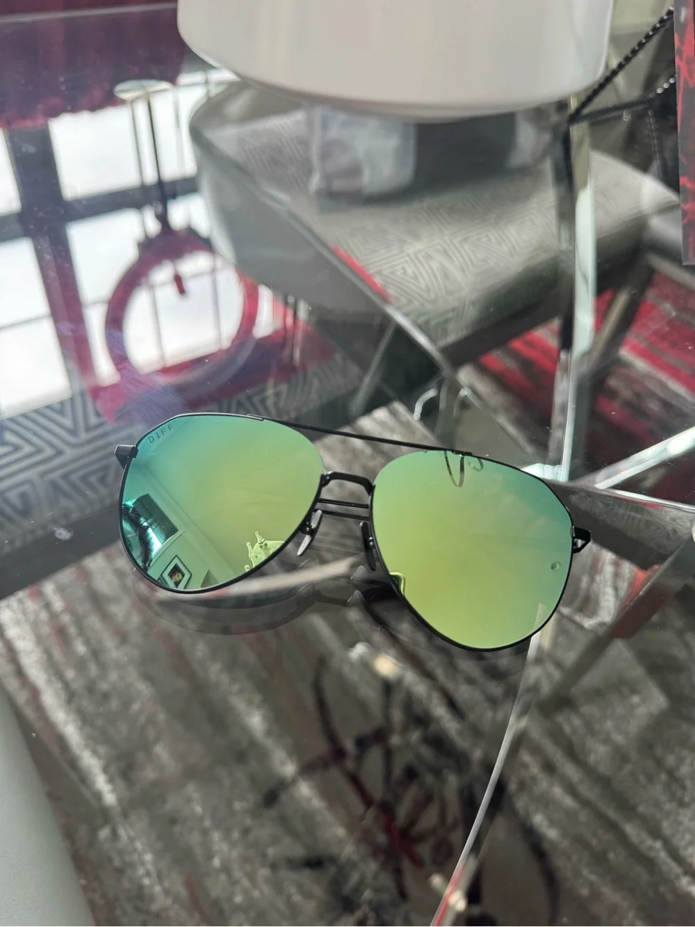 Diff Eyewear Dash Aviator Sunglasses in Green Mirror